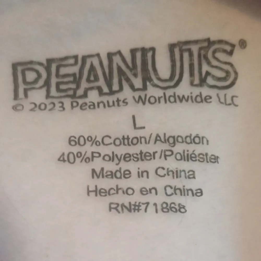 Peanuts Charlie Brown & Friends Womens Sz L Long Sleeve Cropped Tshirt - Picture 2 of 5